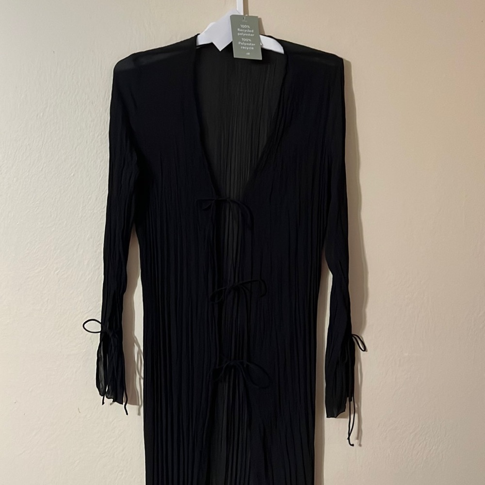 NWT BLACK DUSTER